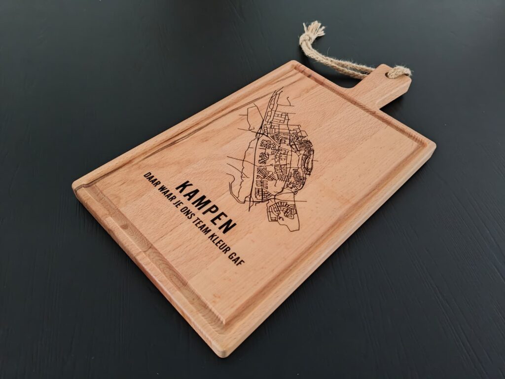 gepersonaliseerde borrelplank kampen afscheide cadeau